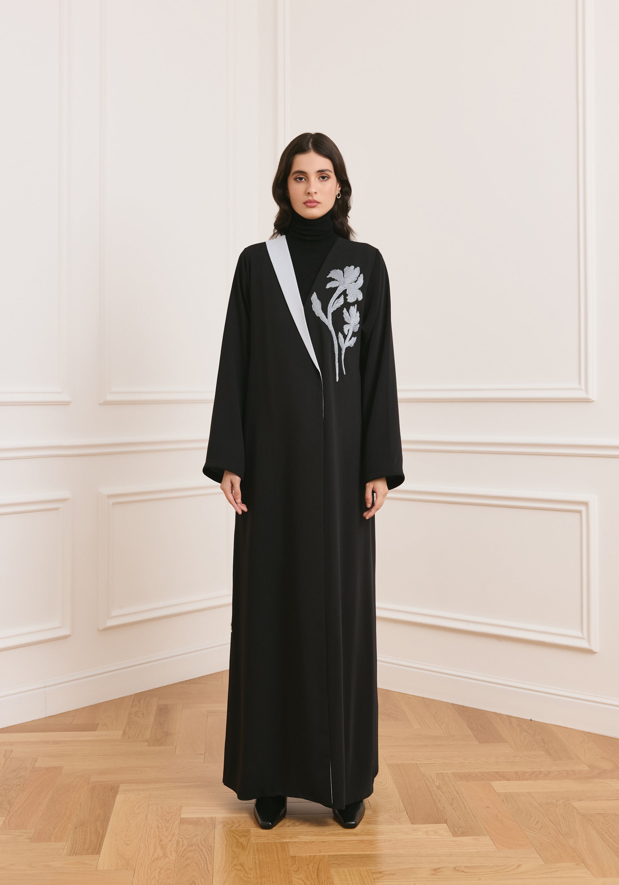 Glint abaya